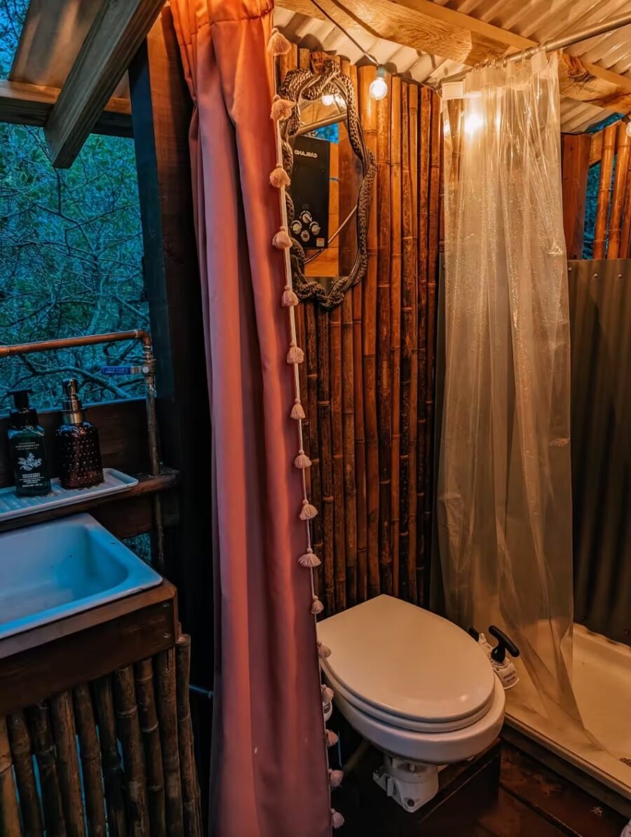 Jungle Bungalow Treehouse in Hernando, Florida