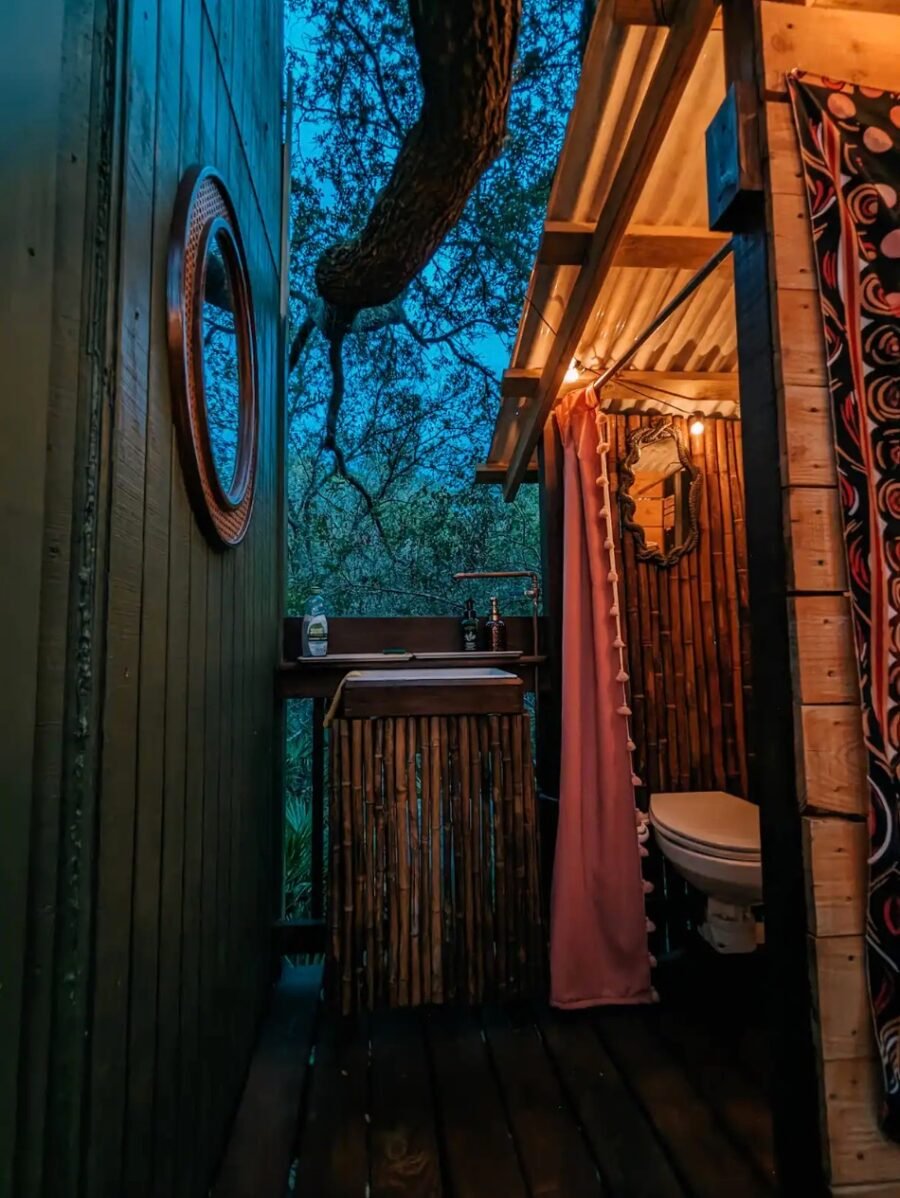 Jungle Bungalow Treehouse in Hernando, Florida