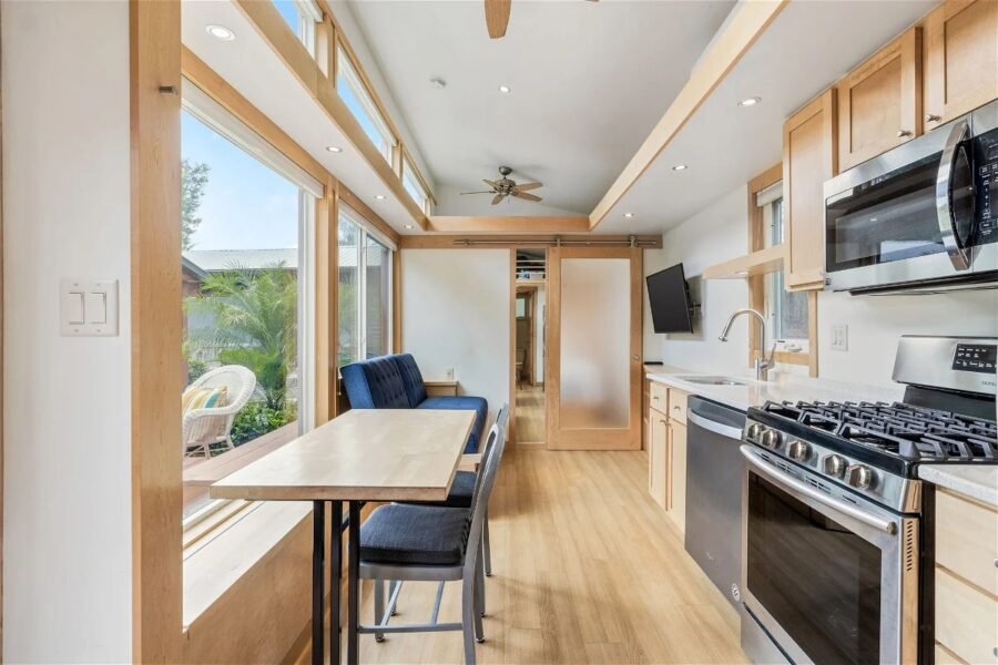 Traveler XLS Tiny House Escape Tampa Bay Community 002